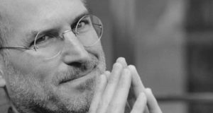 Apple rend hommage à Steve Jobs pour le 1er anniversaire de sa mort