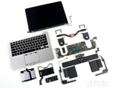 Le MacBook Pro Retina 13 pouces en pièces détachées par iFixit