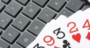 Les claviers adaptés à la pratique du poker en ligne [Sponsorisé]