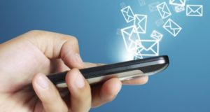 L'envoi de SMS pour le Nouvel An en baisse pour la 1ère fois en France