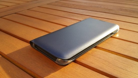 Samsung Flip Wallet :  l'étui officiel du Galaxy S6 Edge [Test]