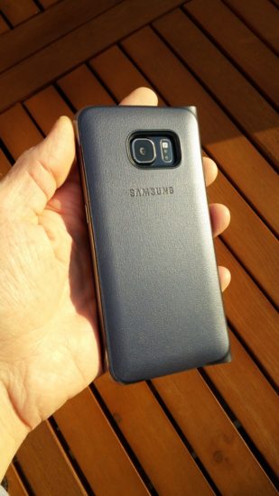 Samsung Flip Wallet :  l'étui officiel du Galaxy S6 Edge [Test]