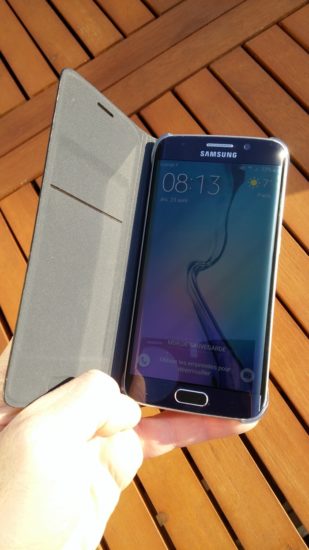 Samsung Flip Wallet :  l'étui officiel du Galaxy S6 Edge [Test]