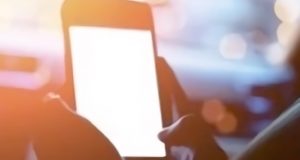 Le TOP 5 des applications les plus pratiques en voiture