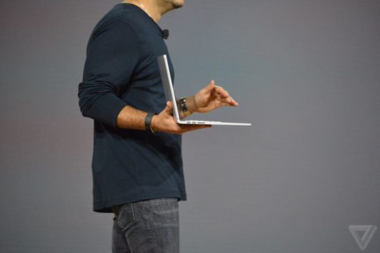 Microsoft officialise la Surface Pro 4 et créé la surprise avec le Surface Book