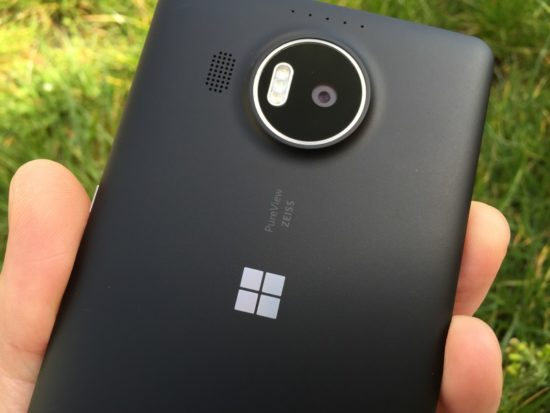 Windows Lumia 950XL : une version surboostée du Lumia 950 ? [Test]