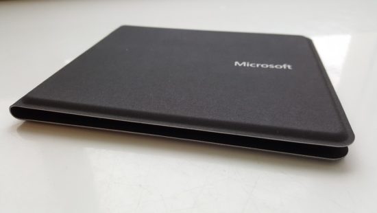Microsoft Universal Foldable Keyboard : un clavier pliable et multi-OS [Test]