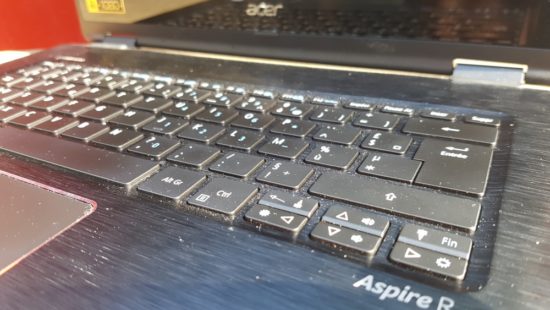 Acer Aspire R14 : un ordinateur convertible de 14" aux finitions soignées [Test]