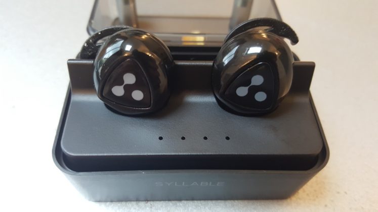 Syllable D900 Mini, des écouteurs Bluetooth miniaturisés qui ont tout des grands