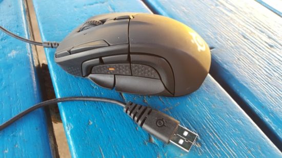 SteelSeries Rival 500 : une souris de gamer avec 15 boutons programmables et un retour tactile [Test]