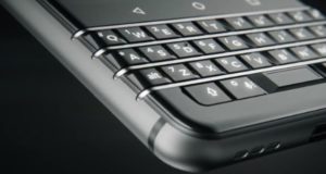 #MWC2017 - le BlackBerry Mercury devient le Blackerry KEYone