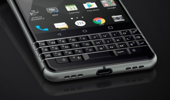 #MWC2017 - le BlackBerry KEYone est officiel et il sera dispo en avril pour 599€