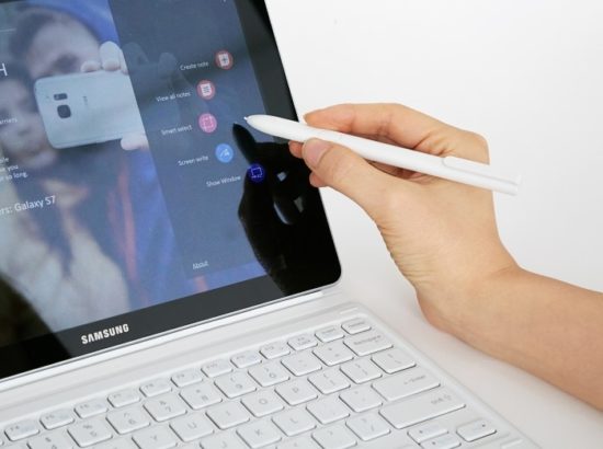 #MWC2017 - Retour sur le Galaxy Book, le nouvel ordinateur hybride signé Samsung