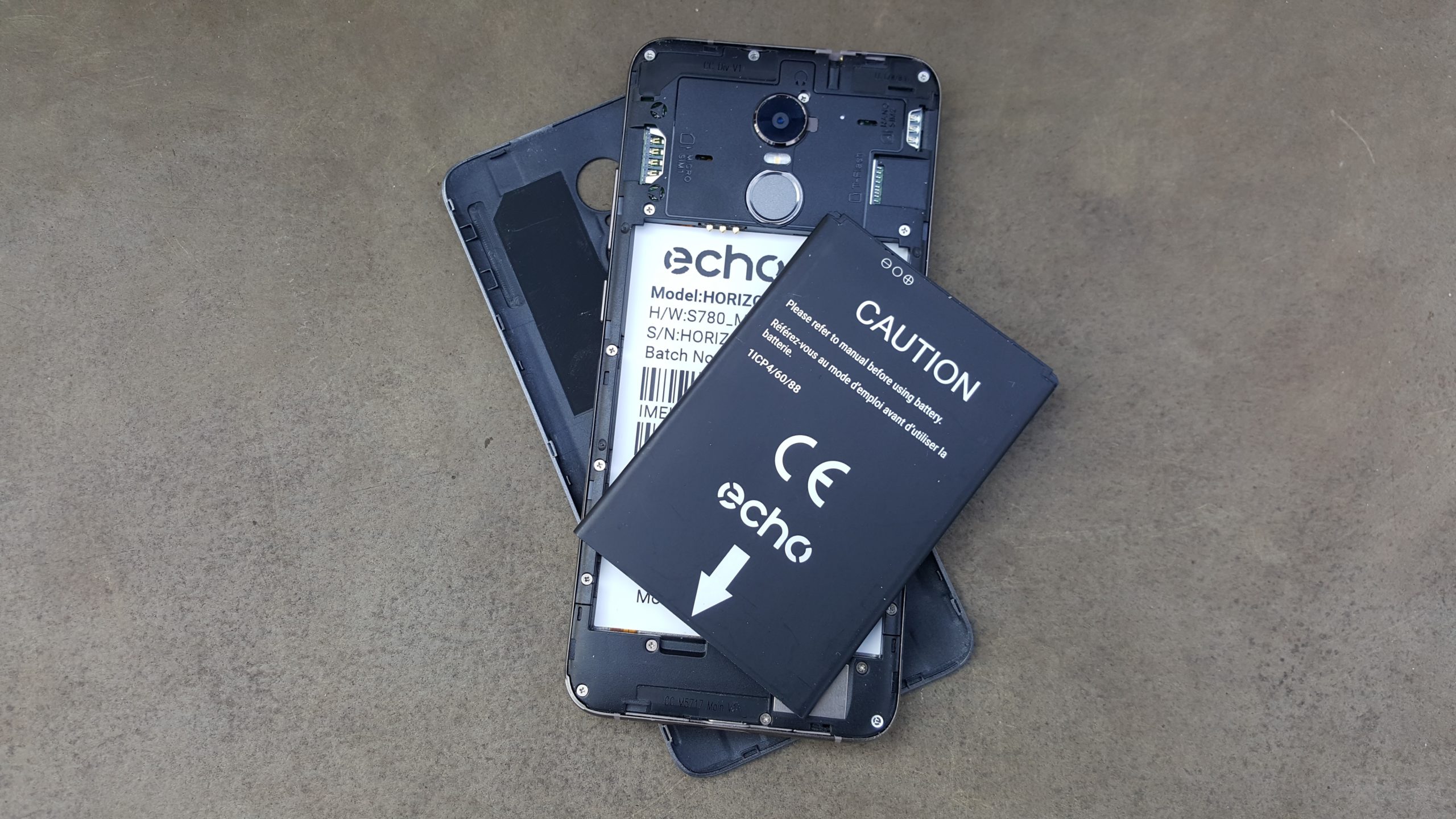 PH26 Custodia A Portafoglio Per Echo Horizon Lite, Ecopelle Con Chiusura Magnetica, 6 Slot Carte, Impunture