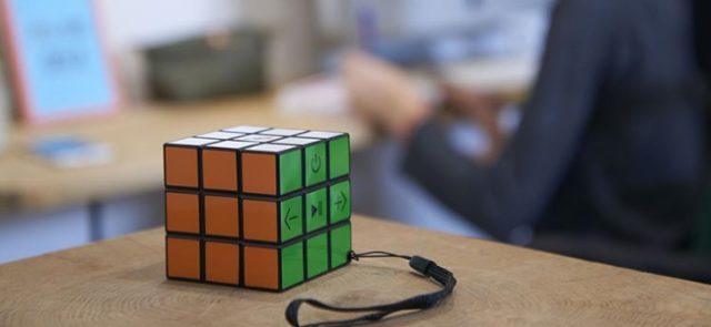 Test de l'enceinte sans fil Rubik's signée Bigben