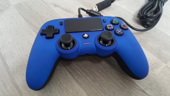 Nacon Wired Compact Controller : une manette pour PS4