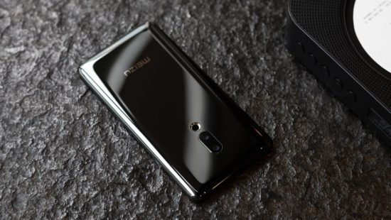 Meizu Zero : un smartphone sans port USB, sans bouton physique, ni port casque...