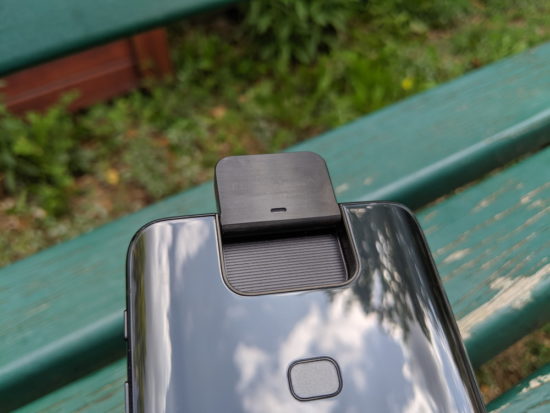 Asus Zenfone 6 : un smartphone équipé d'un capteur photo rotatif [Test]