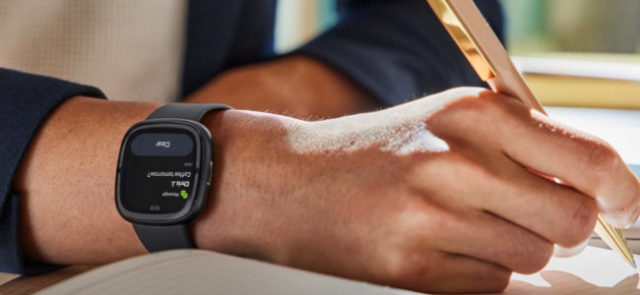 Fitbit : les montres Sense 2 et Versa 4 sont dispo en précommande